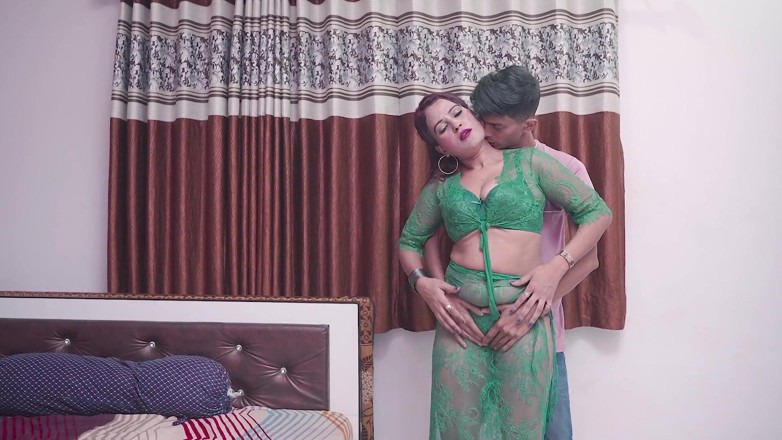 Bsolempusha: deshi larki ka seksi dans dekh kar larke khush ho...