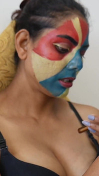 Shraddha cea sexy devine excitată în timp ce pregătește de la profesorul ei fierbinte