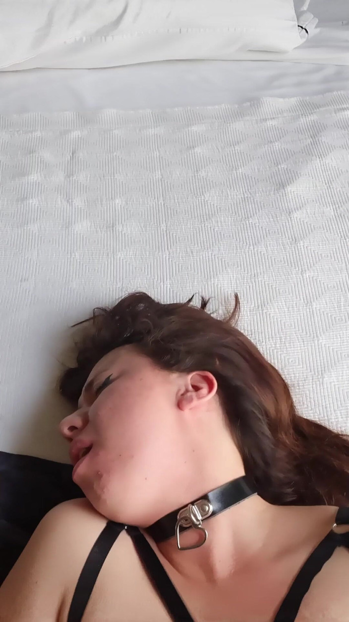 Pleyade07: Sesso duro pov - sono penetrato come una piccola puttana
