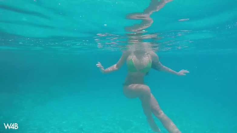 Watch4beauty: Zelené bikiny