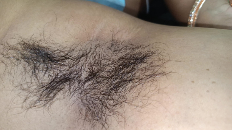 Inba: Lízání podpaží a lízání vlasů