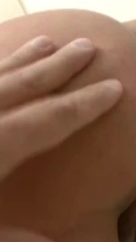 Halley Jade opravdu miluje, když se jí někteří muži uchytají a jdou na ni