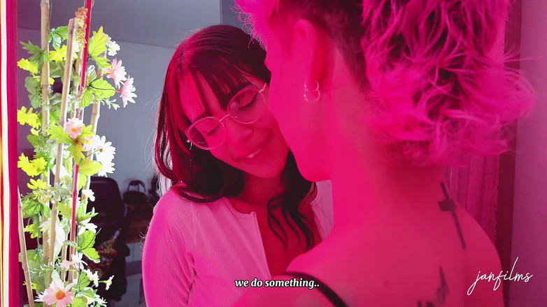 Imalexapink: Uma pequena chupada! Antes de sair para festejar. A vagina...