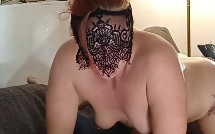Sexy and masked: Amateur MILF Wife Fucked Hard Receiving Loud Orgasms. Gets Pounded...