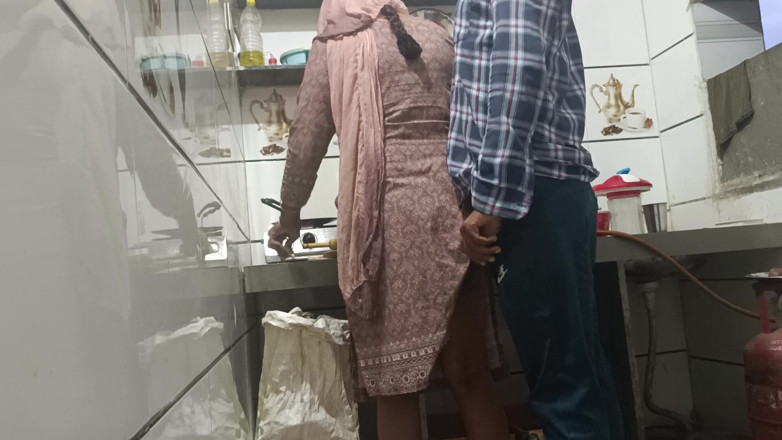 Bhabhi UP: Desi Bhabhi India Berkongkek Benarkan Saya Buat