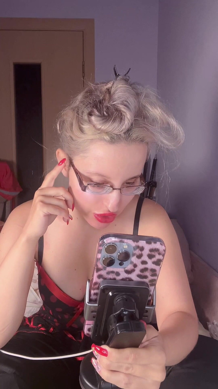 FinDom Goaldigger: Findom Goaldigger'ı düşünmekten duramayasın