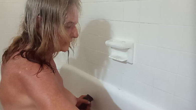 Lizzy Yum: Liz Young SD Novembre 2025 se masturbe n ° 49