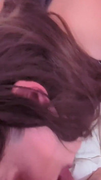 Lateks Sissy Freak Wypełniony spust tatusia POV