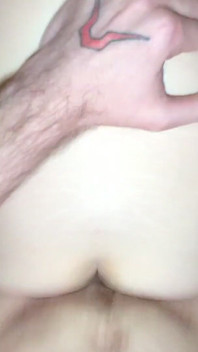Os Enteadas Beijando