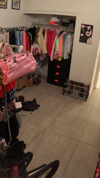 Ohromující děvka Juniper Ren Prosí o šukání Od Nade Nasty!
