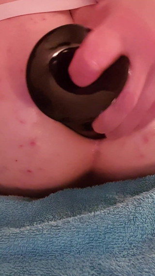 Timmyboy: Timmyboy - mariquita Femboy abre su agujero con un consolador y...