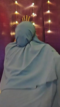 JOI Watch How Dildo Does It Better Than You Mia Niqab