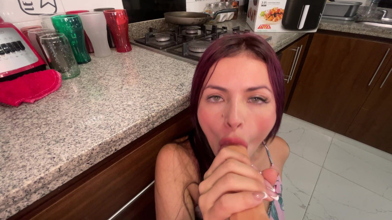 SoyMarce: Follando mi neigthbor en la cocina