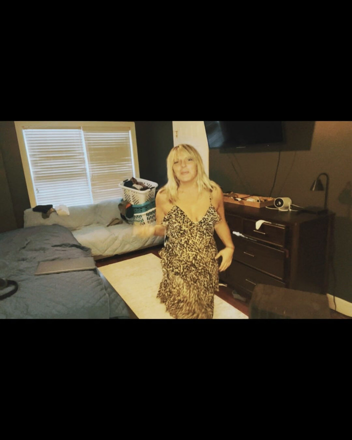 Whitneylane: Kencan tinder diciut jadi mainan seksku