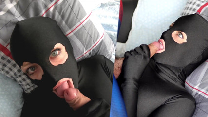 Nylon Xtreme: Natacha Guapa dalam blowjob zentai hitam penuh lycra