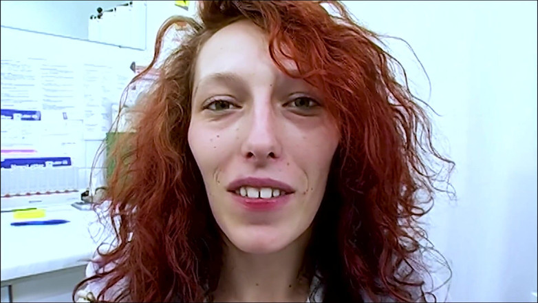 Klink by sextermedia: Zrzka MILF masturbuje u Dr. Dirty