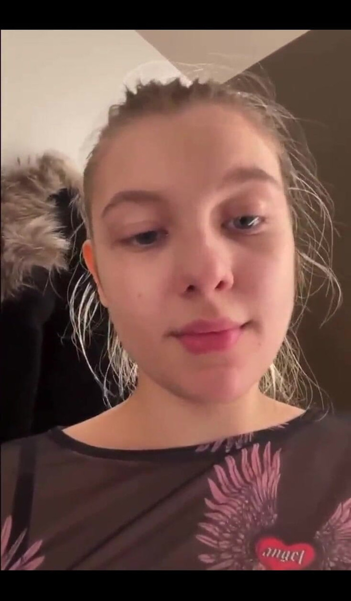 JuiceLussie: Thổi kèn trong phòng thay đồ