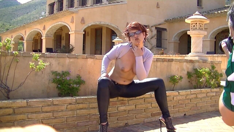 Popp Sylvie: A spanish photoshoot