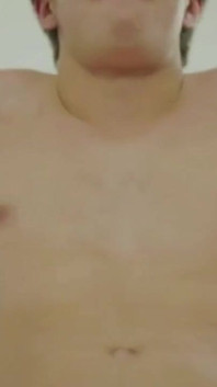 Eerste keer of deze 3 sexy hetero twink neukt zonder condoom
