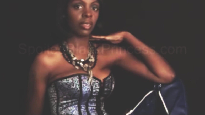 The Goddess Simone: Penguasaan pantat biru SPH