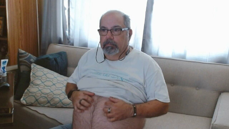 JohnGalt_060769: Zich uitkleden vóór een aftrekbeurt - Johngalt