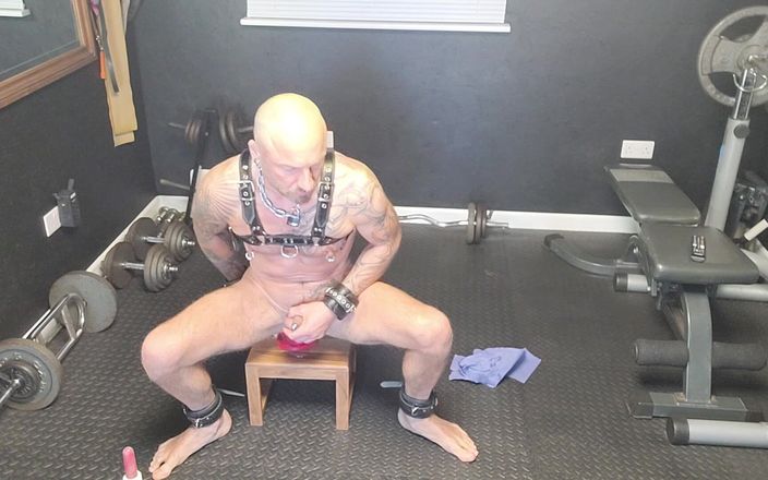 Sexydick: No hay salida parte 1