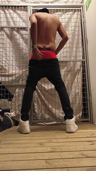 Trochu zábavy ve sklepě