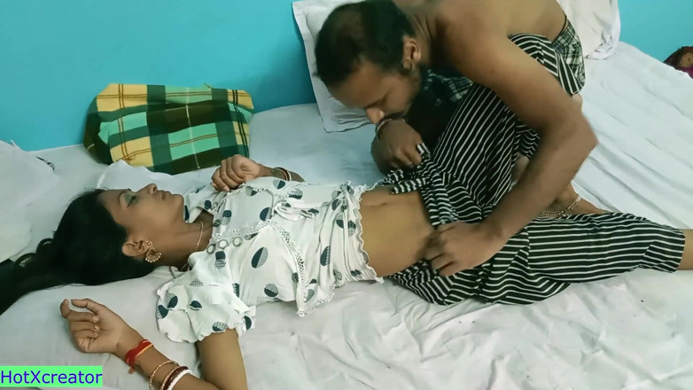 Hot creator: Seks remaja panas! Kontolmu sangat besar! Tolong entot pelan-pelan dong