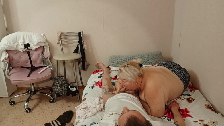 Zona901: Pagi jiran Bermula Dengan Blowjob Mendalam Dan Menelan Air Mani