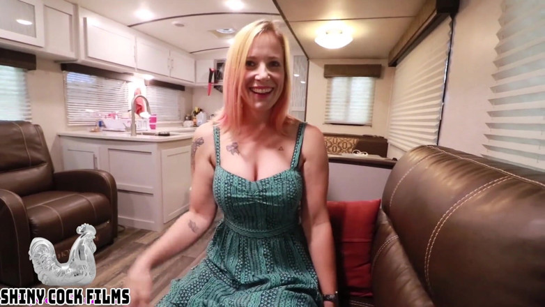 Jane Cane: Seduced by my girlfriends hot stepmom - Jane Cane