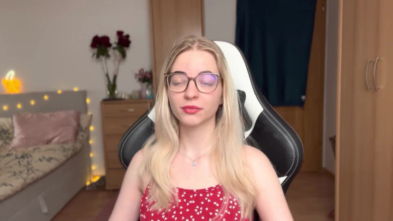 Goddess_Bella_Rae: Как правильно служить госпоже