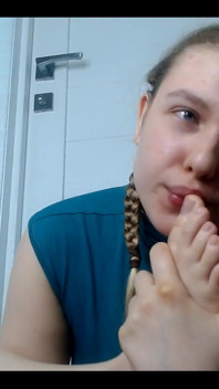 Lick Finger Feet While Make Ahegao!