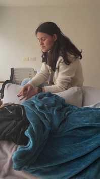 Eşim romantik lezbiyen seksin nasıl yapılacağını hatırlıyor