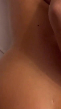 Madura tatuada finalmente leva seu primeiro anal