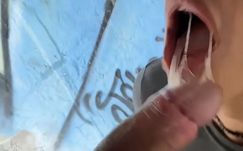 Danmel X: Tek kelime etmeden daha fazlasını istemek