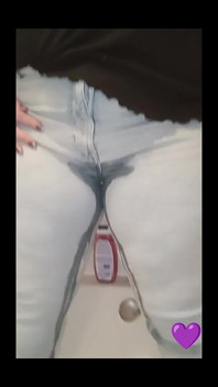Kissar i mina jeans