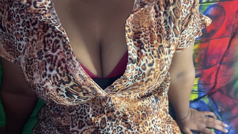 Angoori: Une tatie desi indienne se fait baiser par la chatte,...