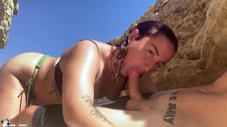 Edita Fantasy: Babe outdoor sucking dick and cum in mouth - closeup