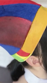 Clown, mädchen PAWG nimmt großen weißen schwanz auf die eier