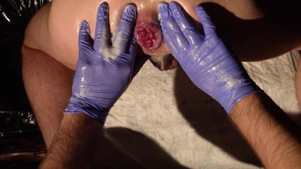 Marcus Pollack Gay: Twinky roztomilý chlap ukazuje svůj růžový zadek po fistingu