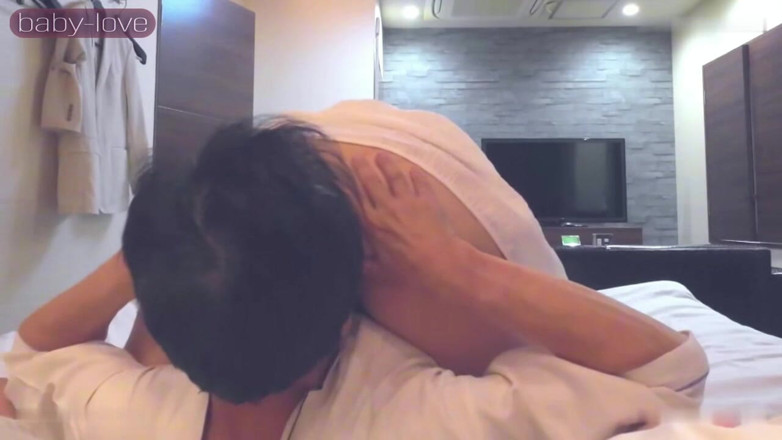 Pink Calling: Private Shoot Creampie - Ordinary Housewife Reveals a Wild Side She...