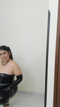 MILF Seks Çıplak Sumbimisif Oyuncak Kontrol Lateks