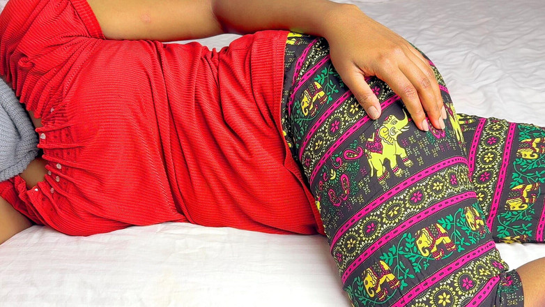 Aathiyaa: Desi Indian Babe Having Honeymoon with Husband