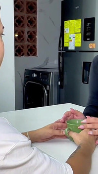 Můj soused mě požádal o šálek cukru a řekl, že děkuji tak, že nechám jeho sperma v ústech