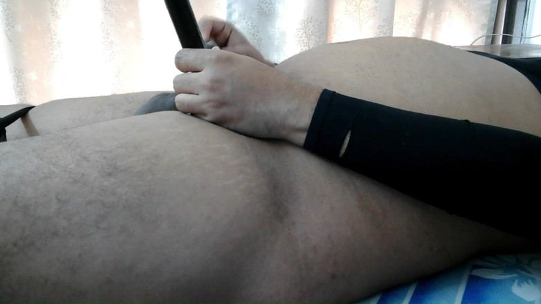 Raemon: Minha namorada me disse para inserir um grande vibrador na...