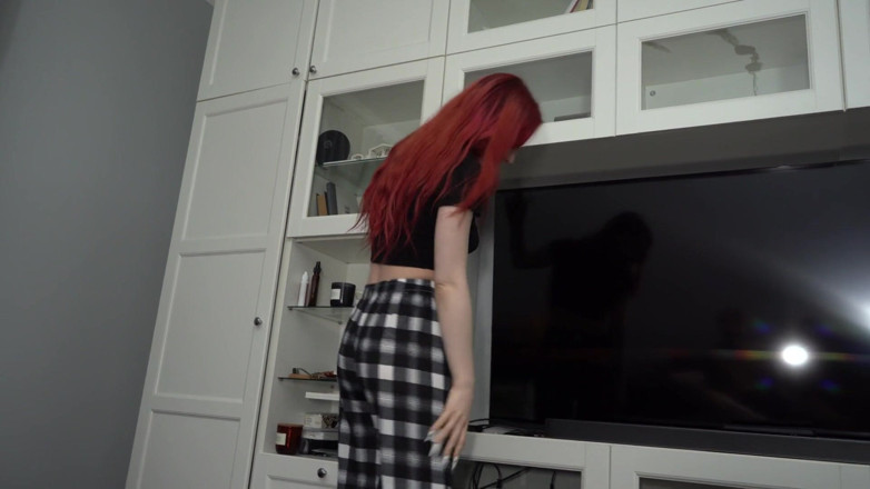 LoveHomePorn: Coed Redhead Cannot Stop Sucking Me off