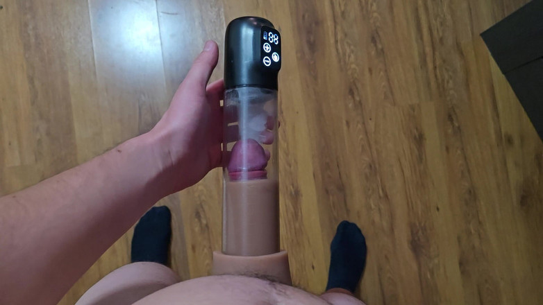 Fap_man93: तीव्र चरमसुख के ठीक एक पल बाद एक लिंग वैक्यूम वीर्य से भरा पंप करता है