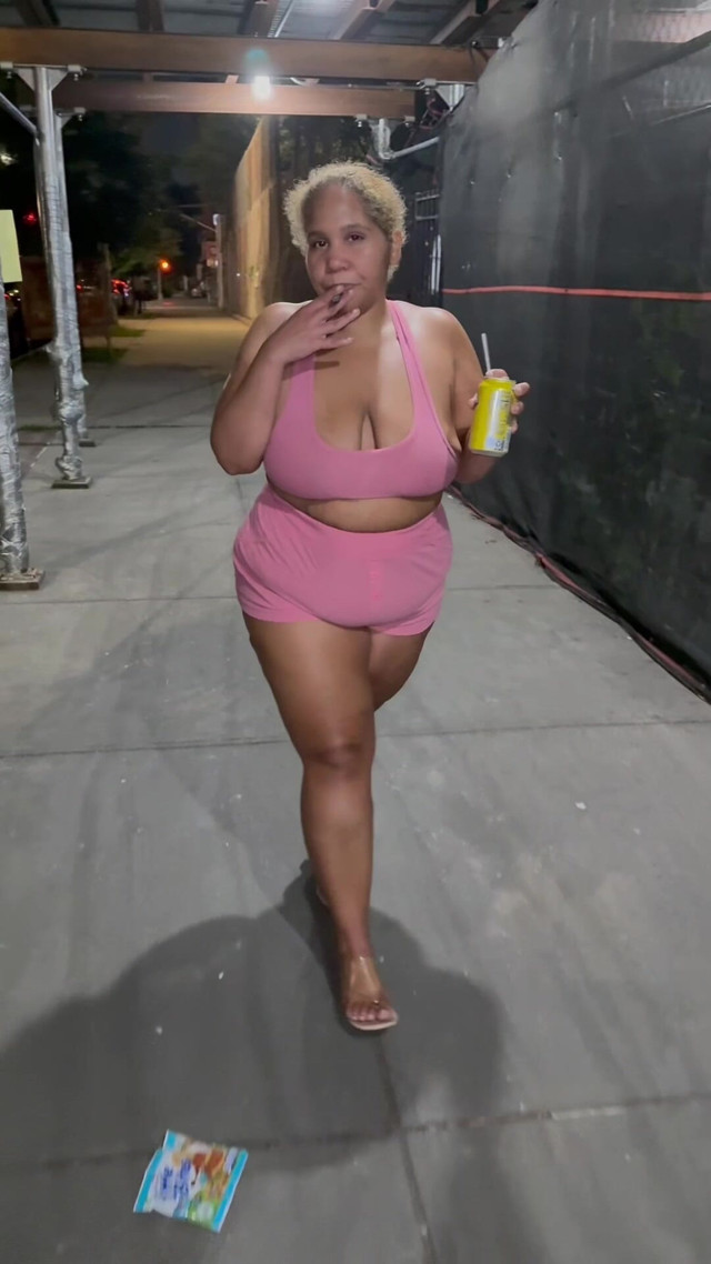 Leg Tease - Big Ass Worship - Latina BBW Puerto Rican Big Booty - High Heels - Mini Skirt Short Shorts - Legs Crossed-nalgas (Boricua Leg Tease Queen) Leg Tease - Big Ass Worship - Latina BBW Puerto Rican Big Booty - High Heels - Mini Skirt Short Shorts - Legs Crossed-nalgas (Boricua Leg Tease Queen)