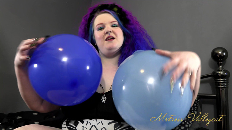 Mxtress Valleycat: Haciendo que mis enormes tetas sean más grandes