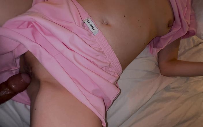 Gigi oficial: Gimana caranya masukin kontolmu ke dalam memek sempit kalau kontol...